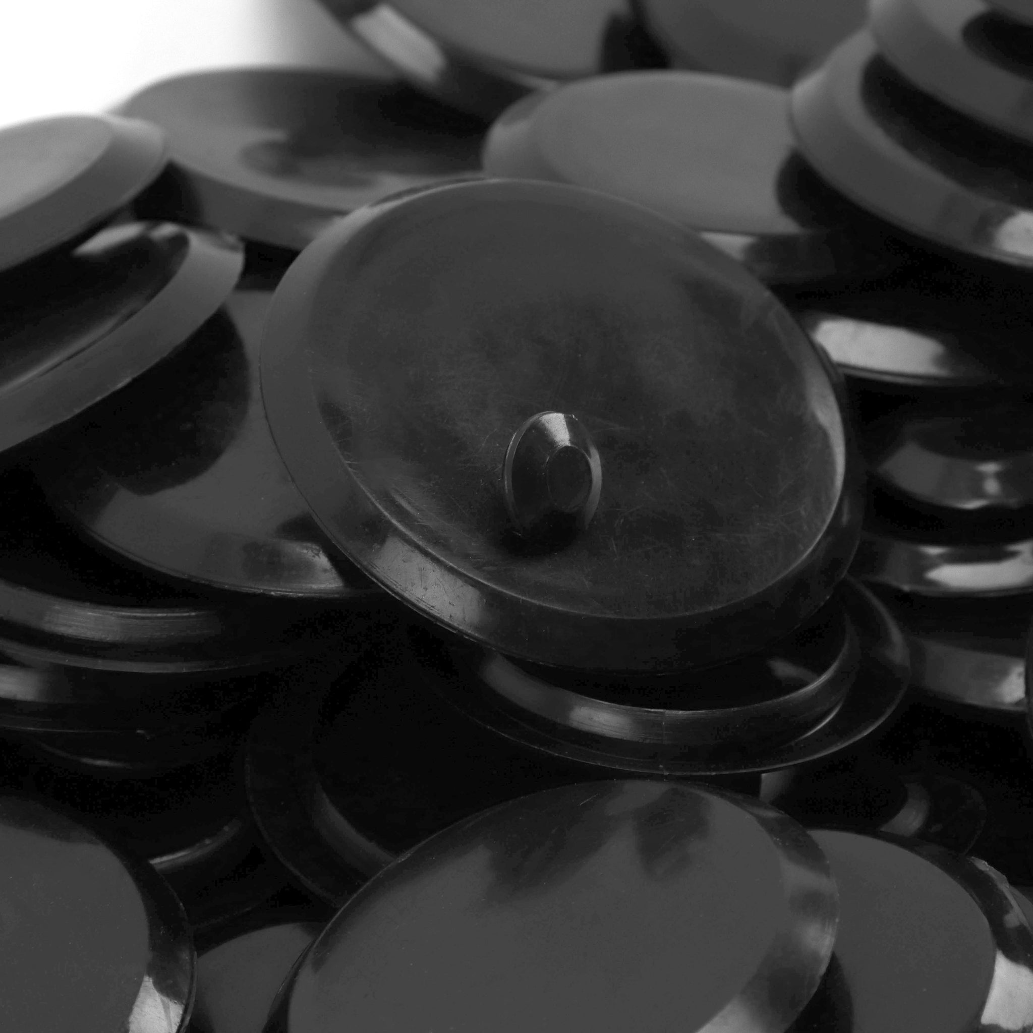 Red Hound Auto 1000 Piece Flush Mount Black Hole Plug Assortment for Auto Body and Sheet Metal Assorted Sizes for 1/4, 3/8, 1/2, 3/4, 1, 1-1/4, 1-1/2, 1-3/4 and 2 Inch Holes